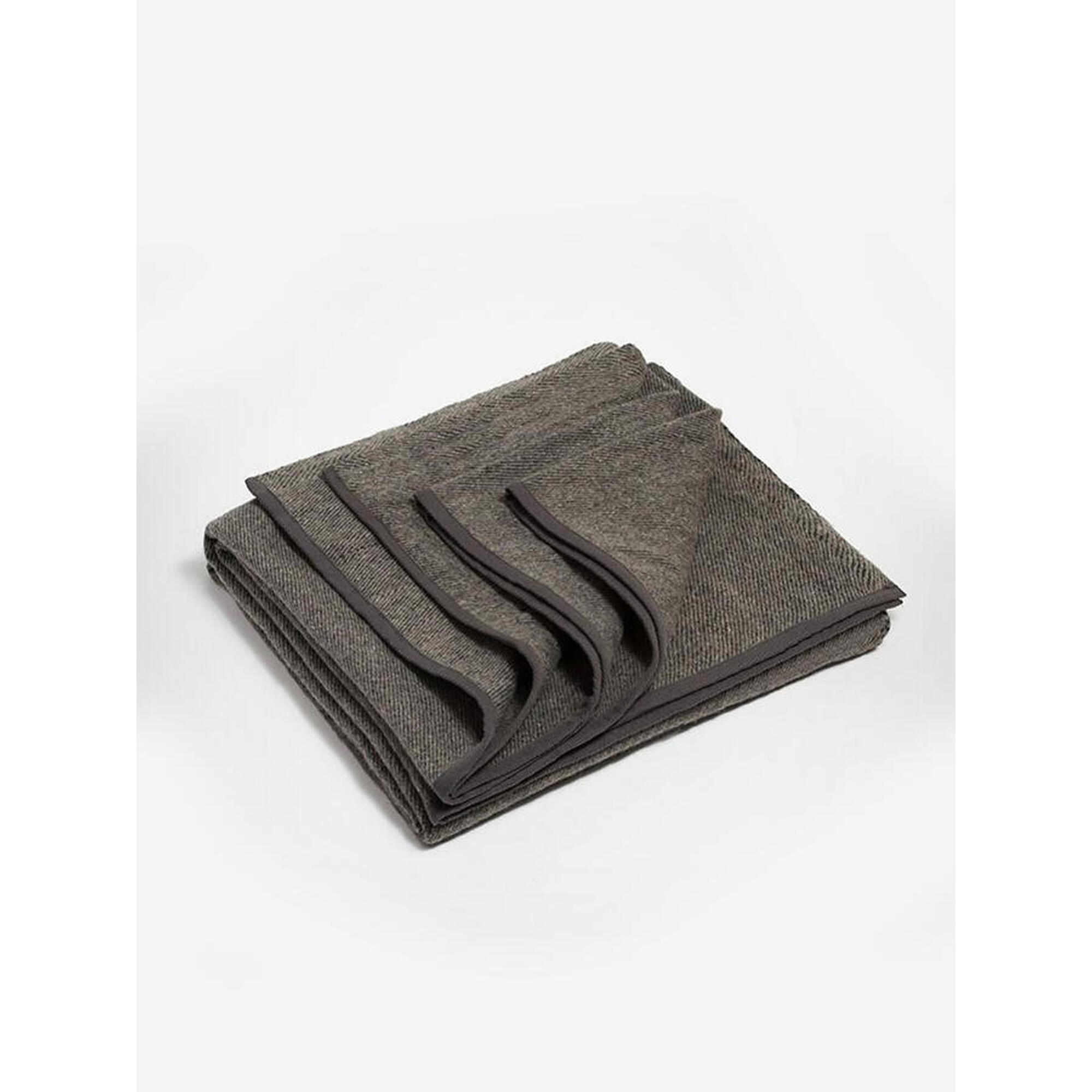 Patura de yoga Manduka din lana reciclata - Sediment