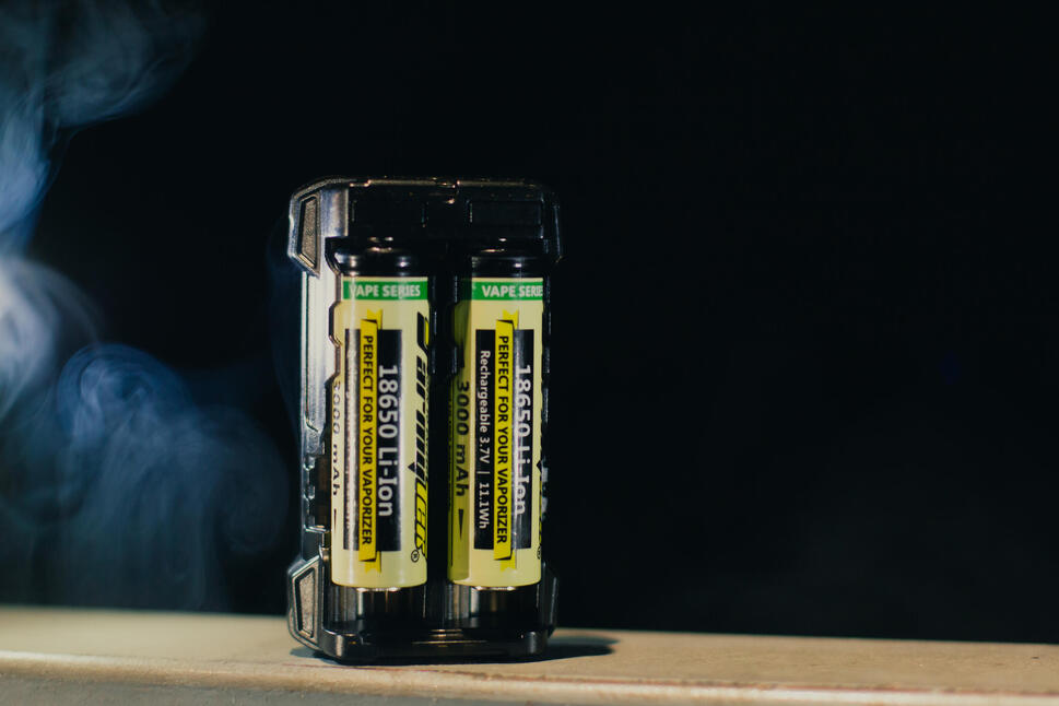 Ładowarka Armytek Handy C2 VE z funkcją Powerbanku