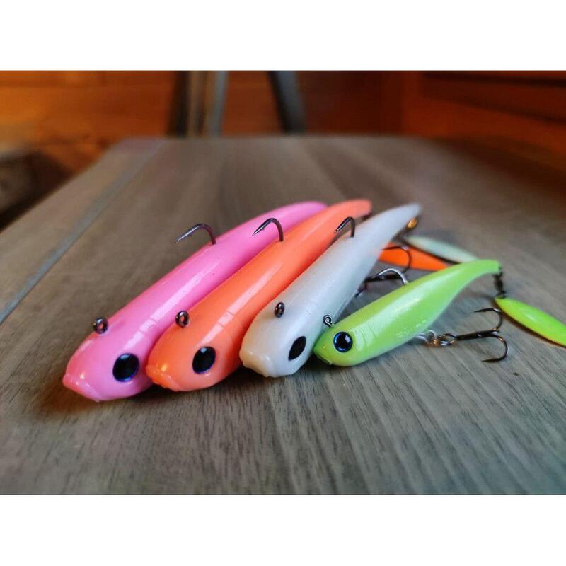 Leurre Souple Biwaa Divinator 200 55g (UV03 Pink)
