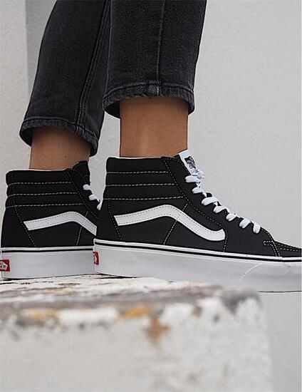 Sk8-Hi Platform 2.0 - Restituiscimi solo la traduzione in italiano.