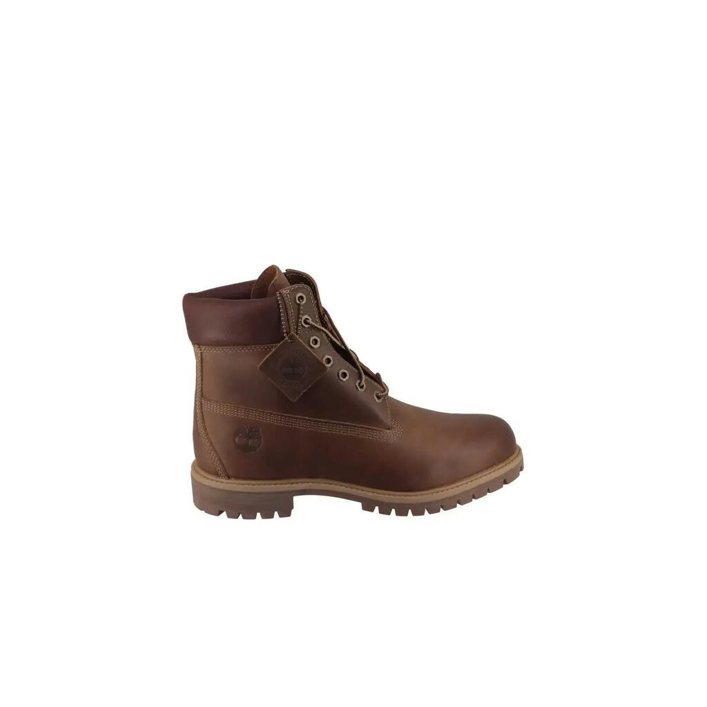 TIMBERLAND 6-inch waterproof leather boots.