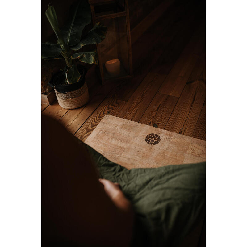 Saltea de yoga Premium din plută – incl. curea de transport - 183x65x0,5cm