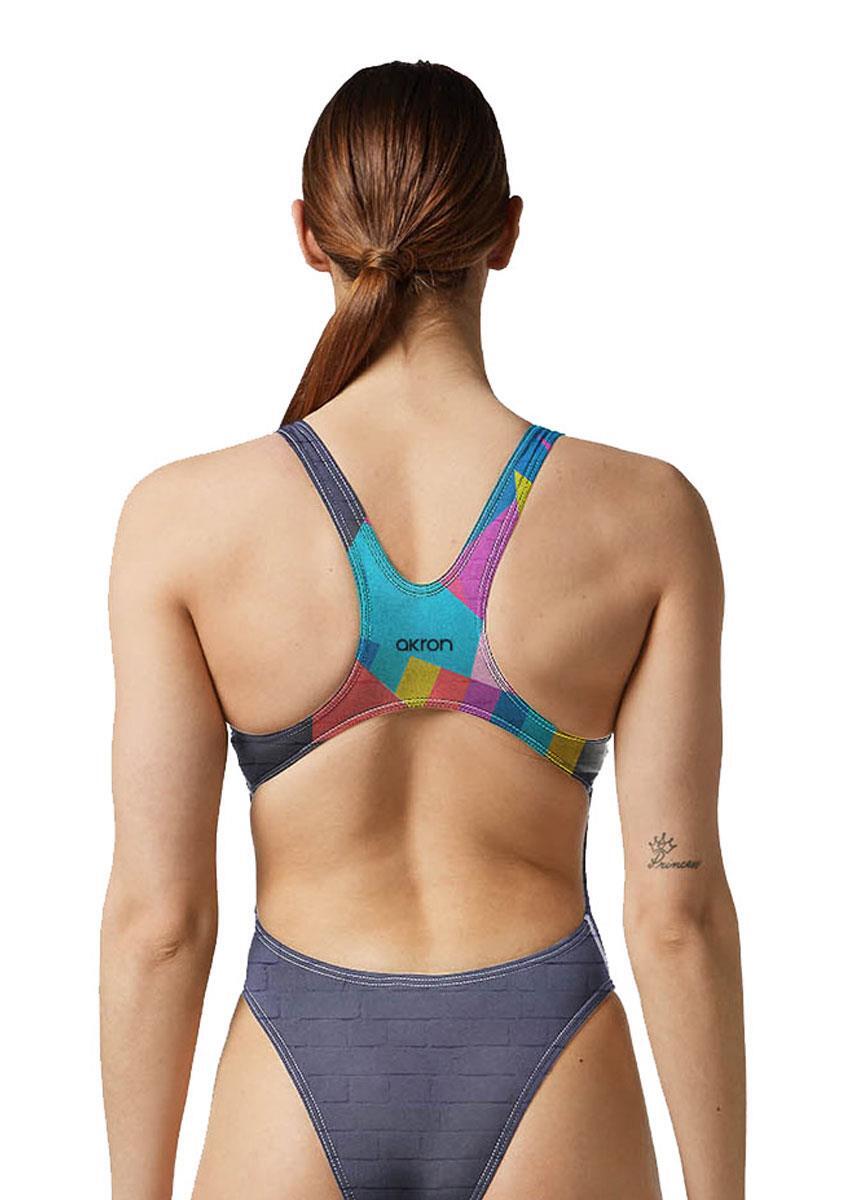 Maiô Akron Feminino com Estampa Facial - Tamanho 30 2/5