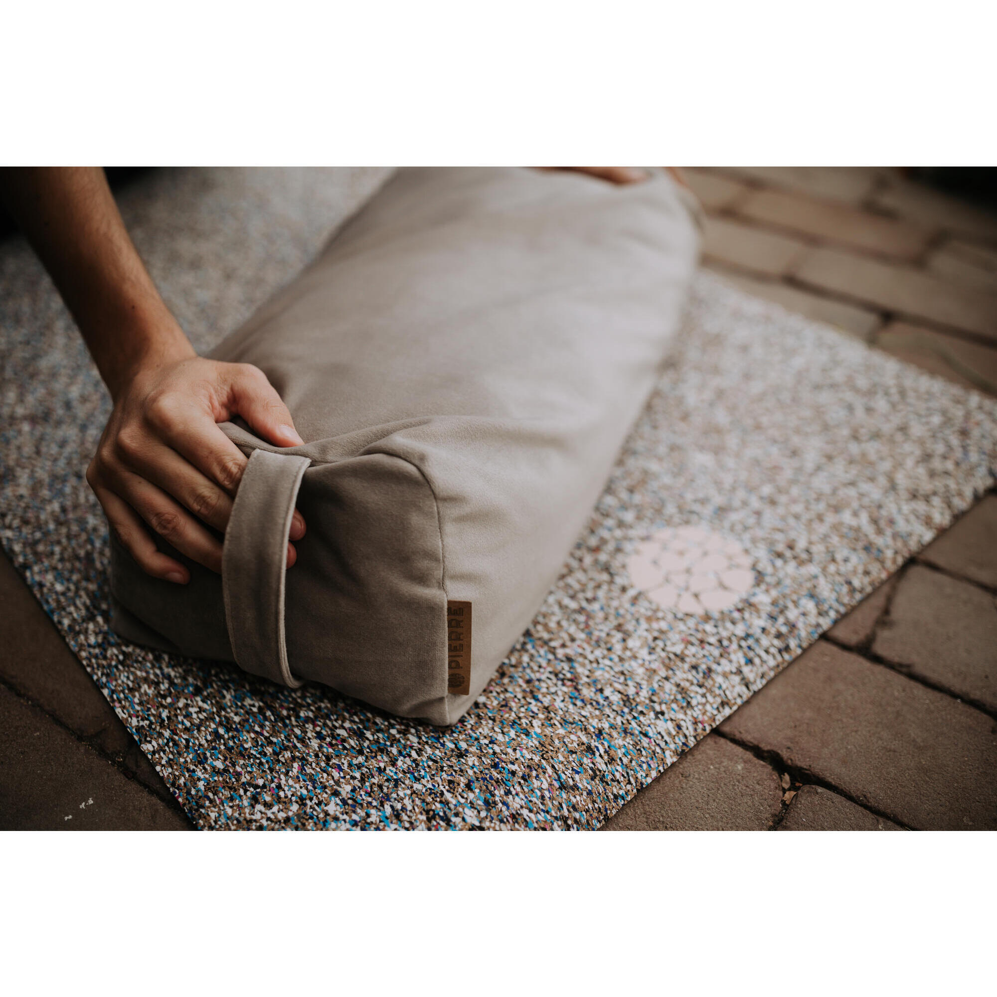 Bolster hecho de Plástico Reciclado - Marrón Claro 2/6
