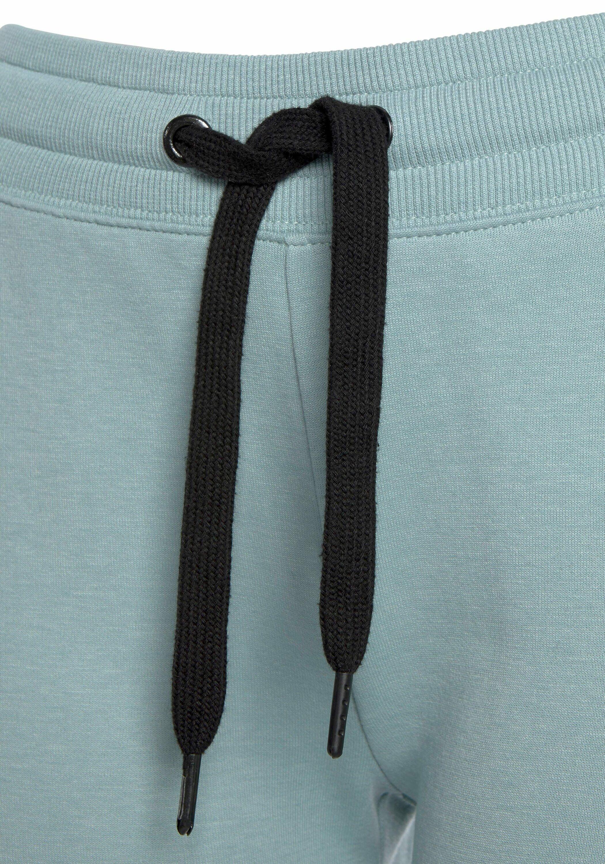 Damen Bench. Relaxshorts 4/7