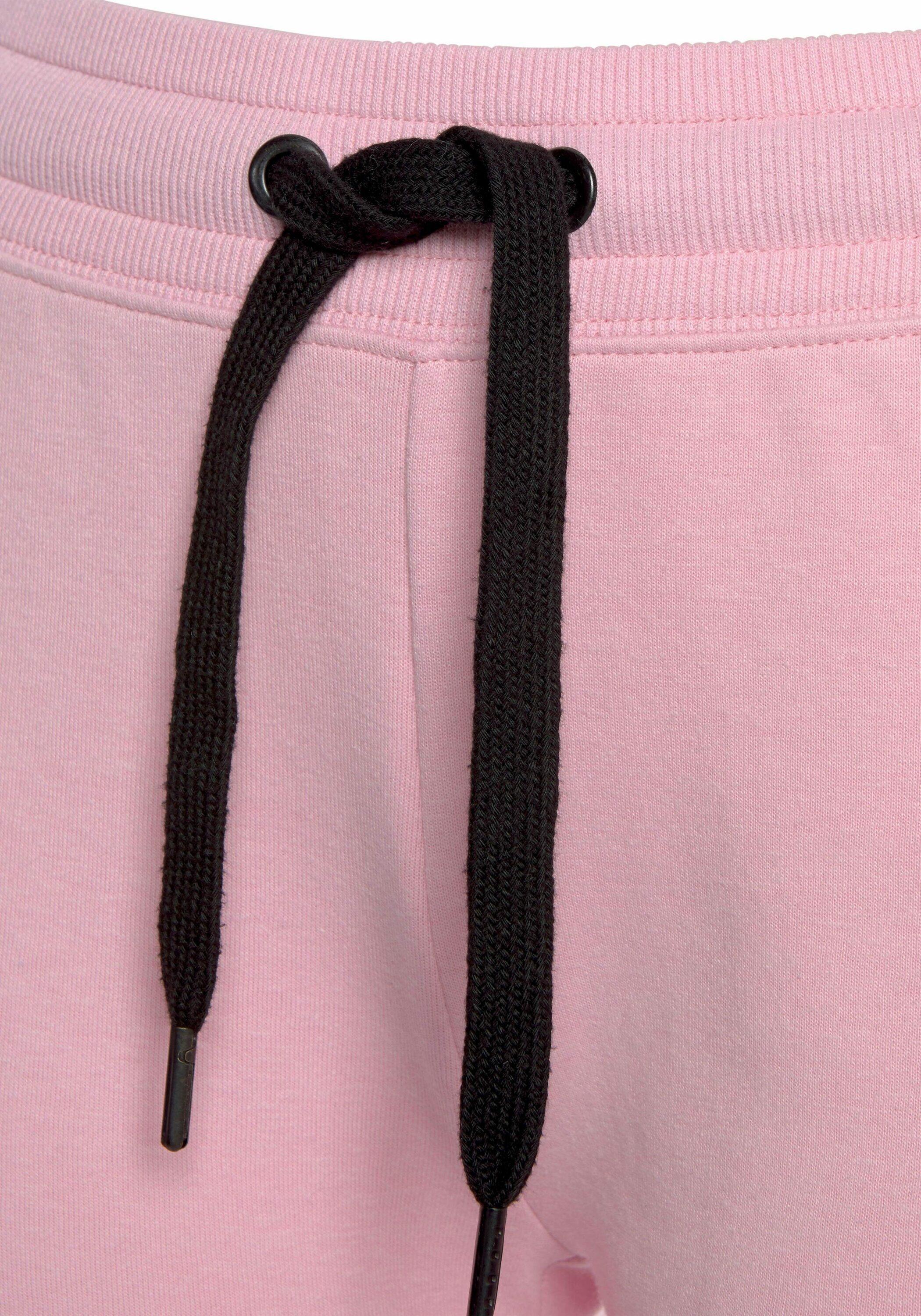 Damen Bench. Relaxshorts 4/7