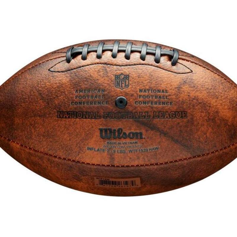 Amerikai futball labda Wilson NFL JR Throwback FB 32 Team Logo Ball, 7-es méret