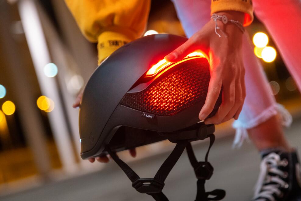 Casque Urbain Connecté FARO avec éclairage, détection de chute, MIPS - BLACKBIRD 4/5