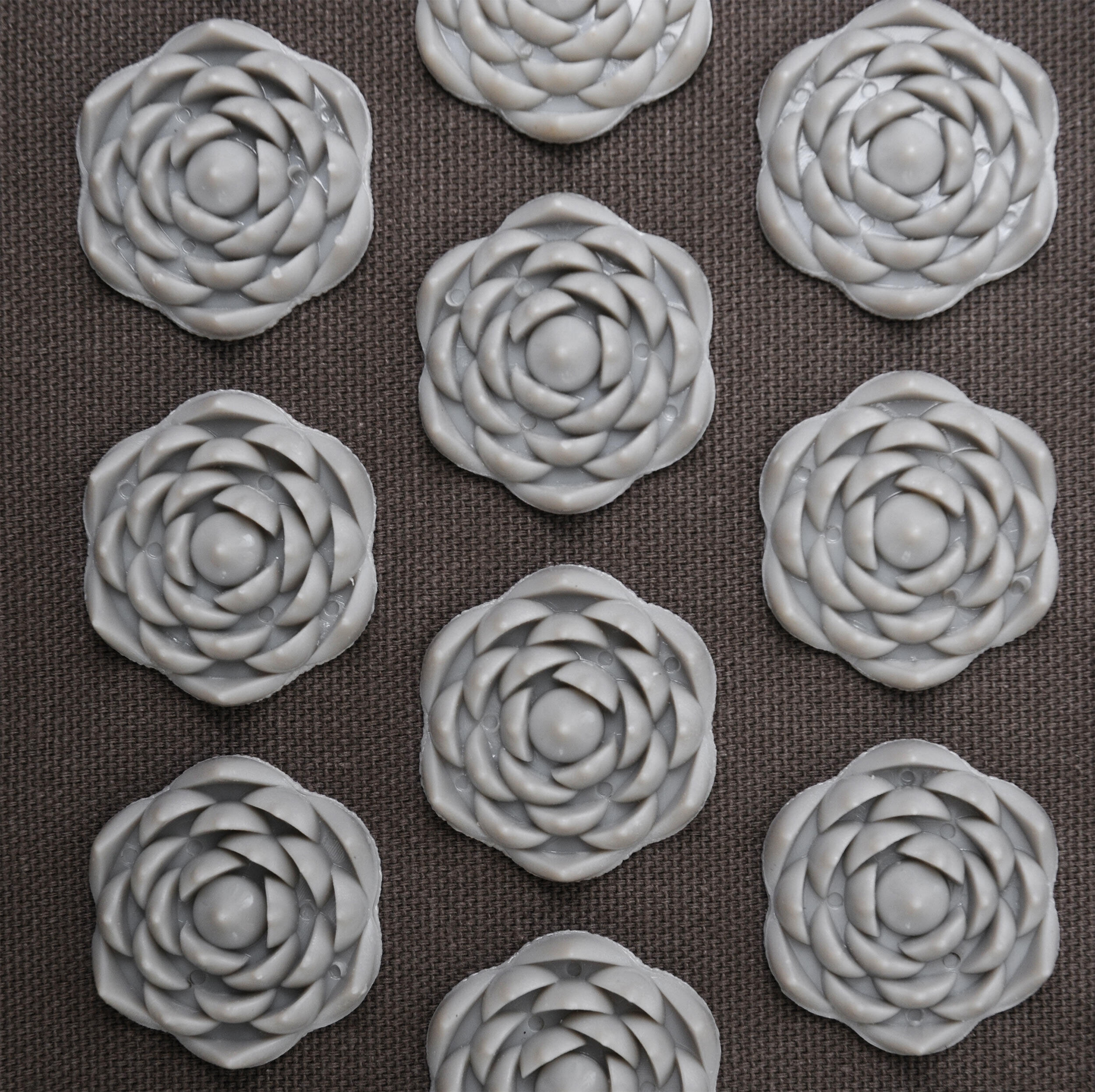 Akupressurmatte Blossom Massage Graphit YOGISHOP.COM 5/5