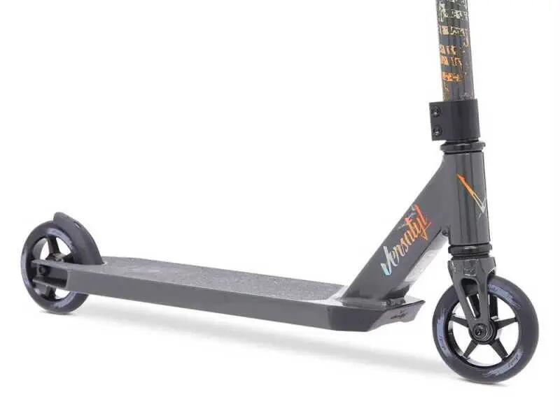 VERSATYL Trottinette Freestyle Cosmopolitan V2 Noir 4/5