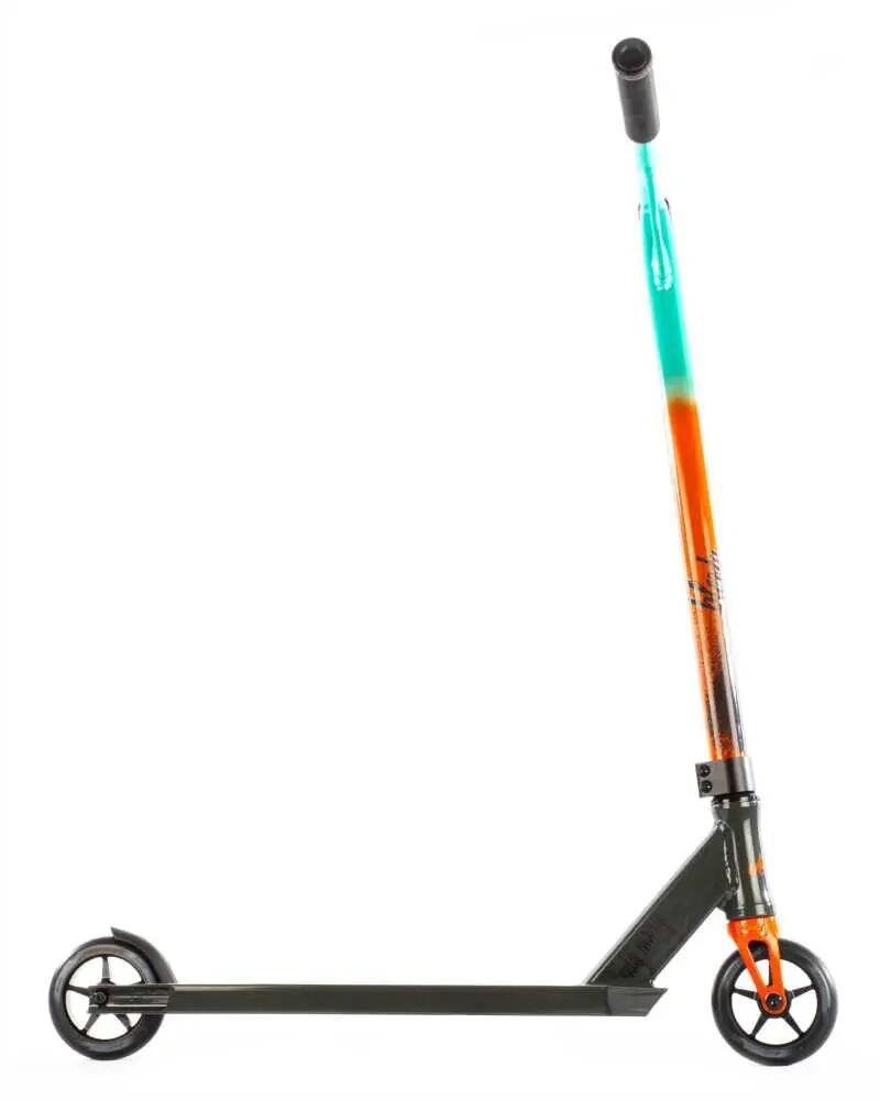 VERSATYL Trottinette Freestyle Bloody Mary V2 Orange Bleu Noir 2/5