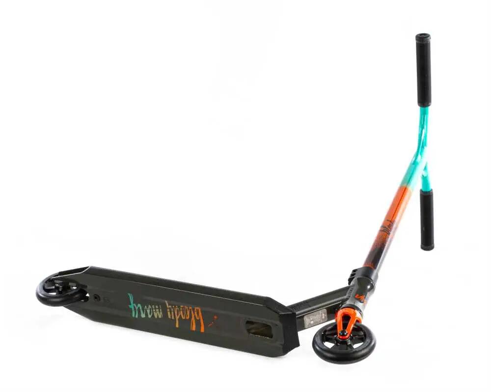 VERSATYL Trottinette Freestyle Bloody Mary V2 Orange Bleu Noir 3/5