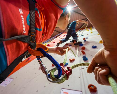 How to Choose Your Belaying System for Climbing