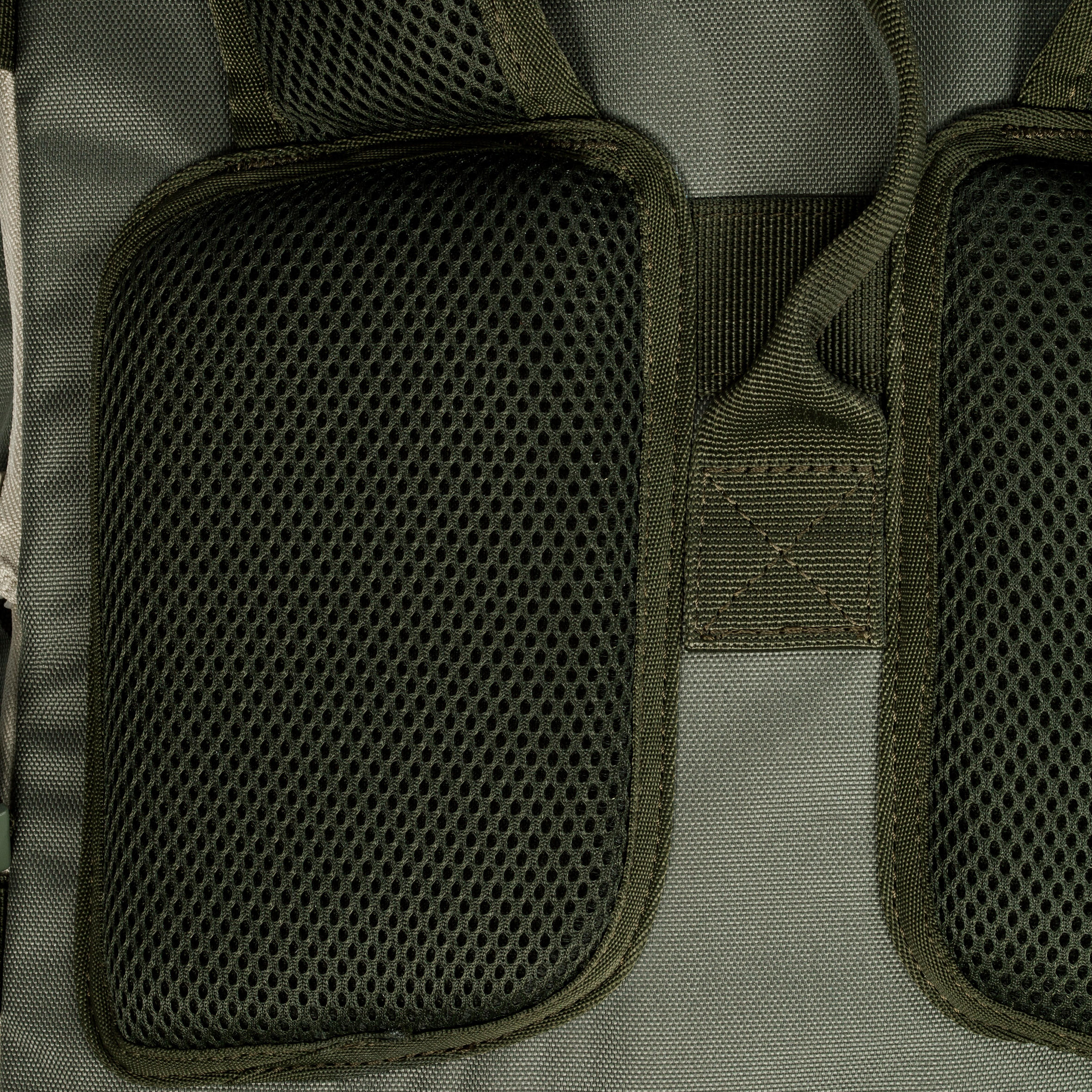 45L Compact Backpack - Green 9/15