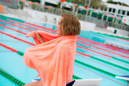 Ultra-Soft Microfibre Pool Towel Size L 80 x 130 cm - Orange