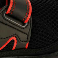 حذاء الرياضات المائية - أسود في أحمر