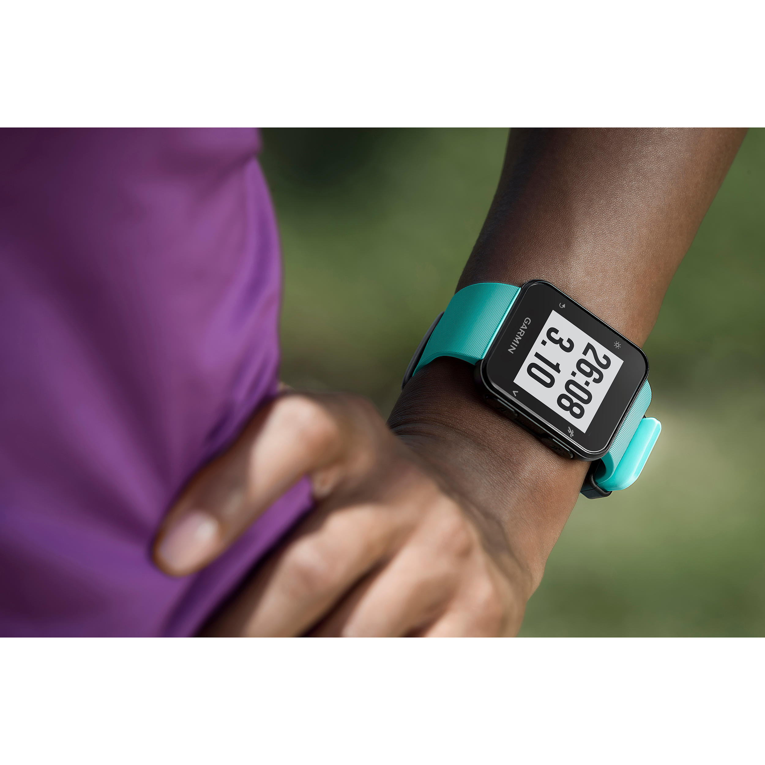 garmin forerunner 35 green light