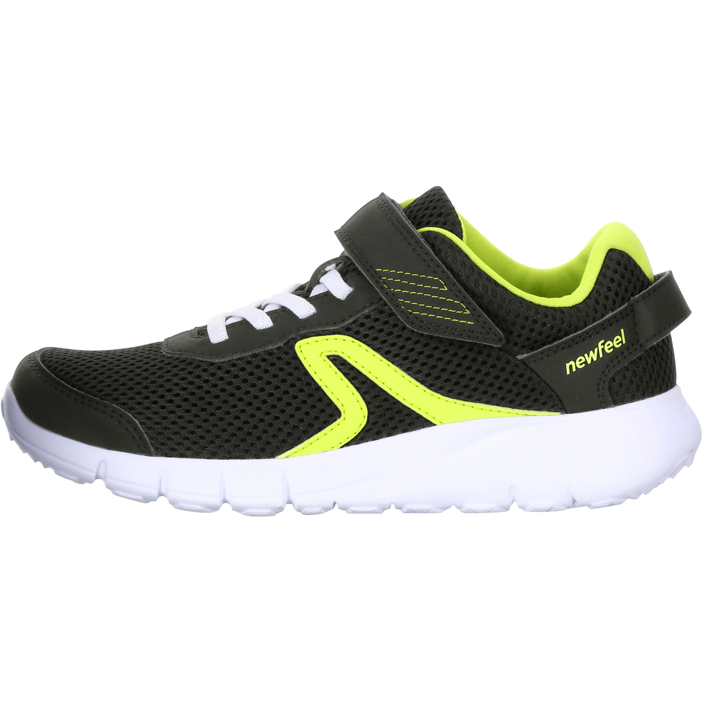 black walking tennis shoes