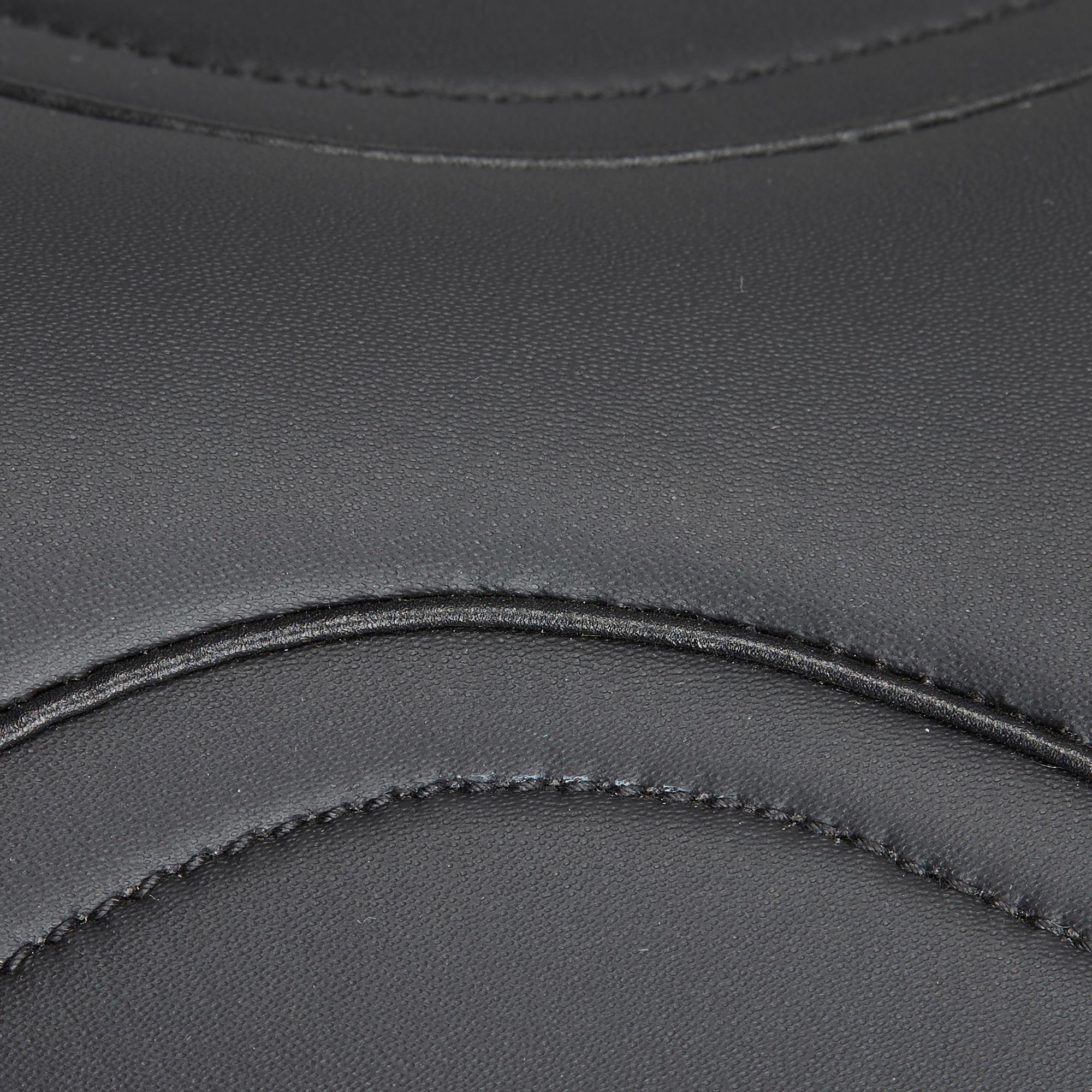 Selle polyvalente synthétique équipée équitation cheval SYNTHIA noir 17"5 7/15