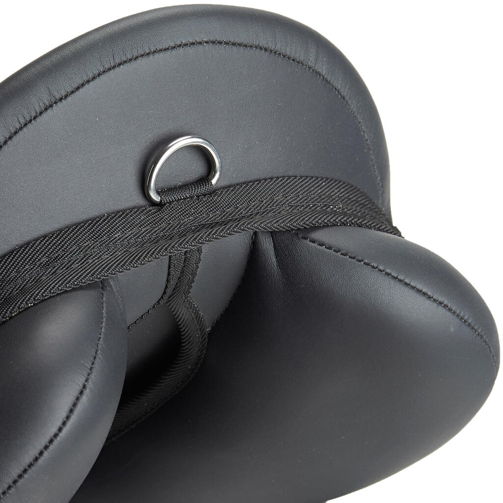 Selle polyvalente synthétique équipée équitation cheval SYNTHIA noir 17