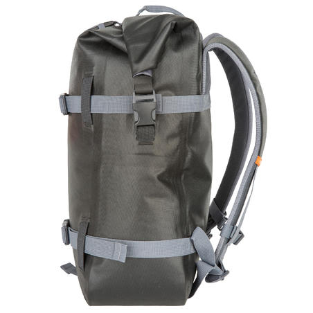 SAC A DOS ETANCHE 20L NOIR - Decathlon