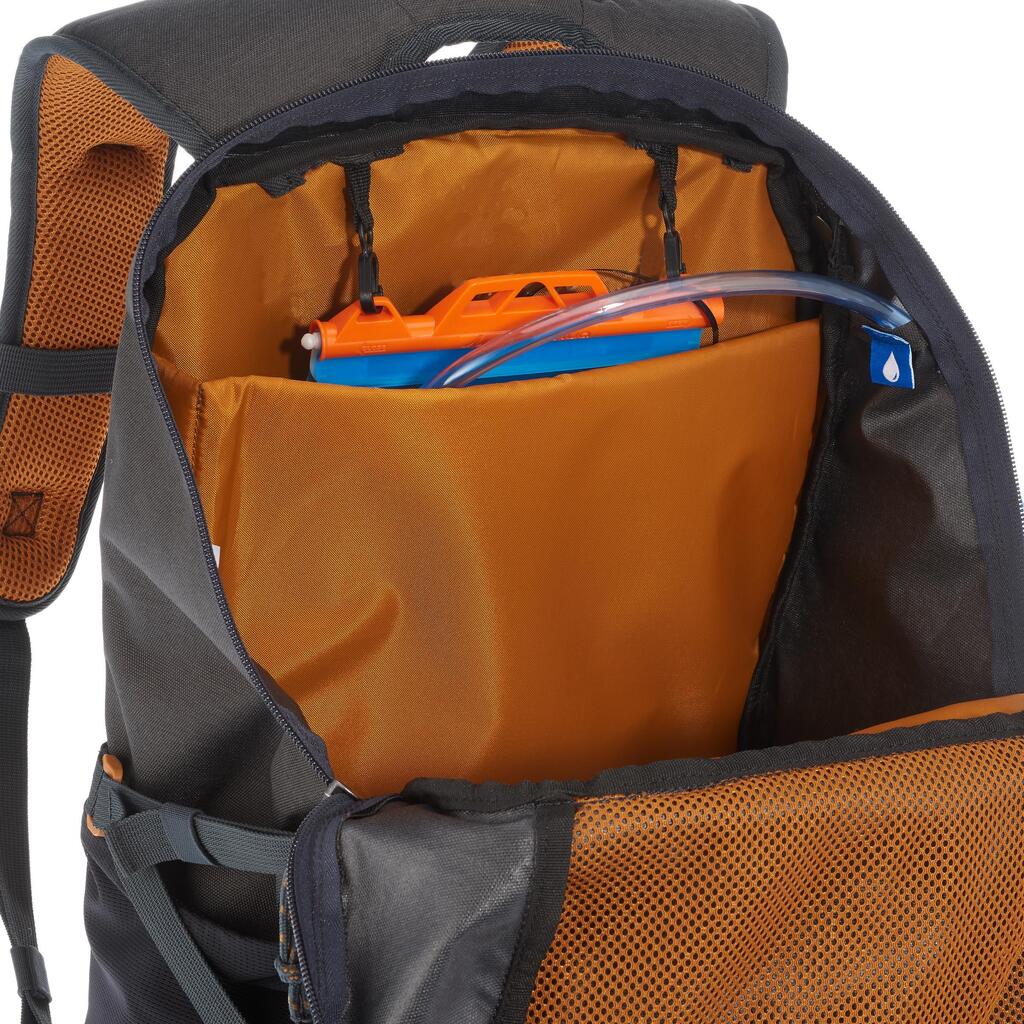 Tamnosivi ranac za planinarenje NH500 (30 l)