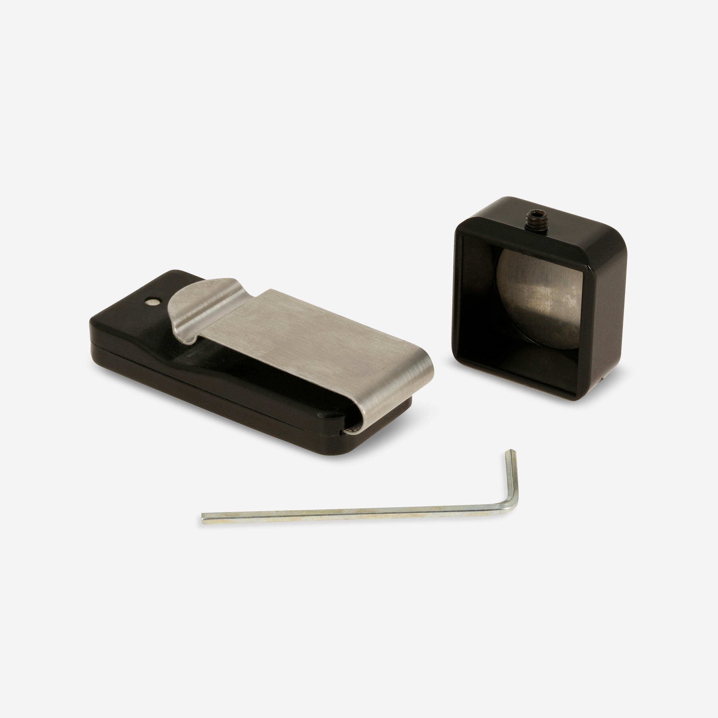 Magnetic chalk holder for billiards