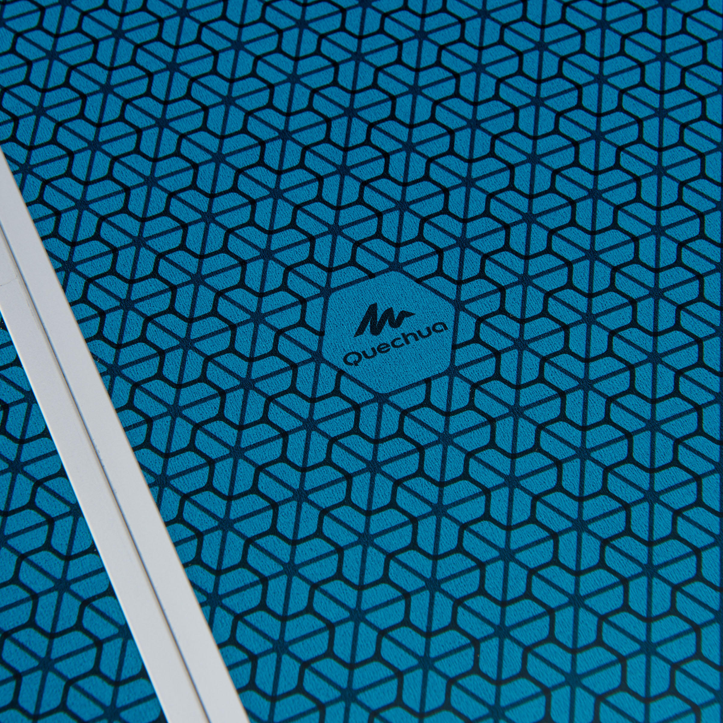 СТОЛ СКЛАДНОЙ НИЗКИЙ ДЛЯ КЕМПИНГА MH100 QUECHUA