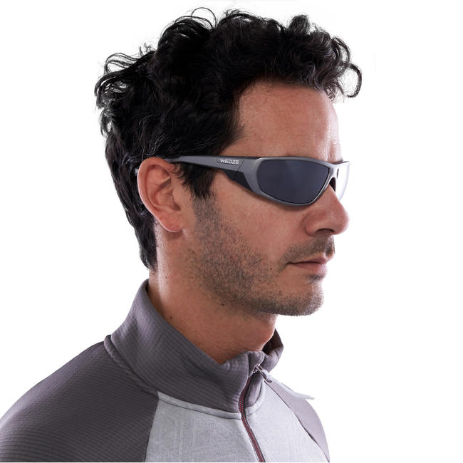 Hiking Sunglasses MH570 Category 3 (Polarized) Black & Grey