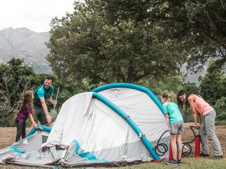 Set up tent Set up tent