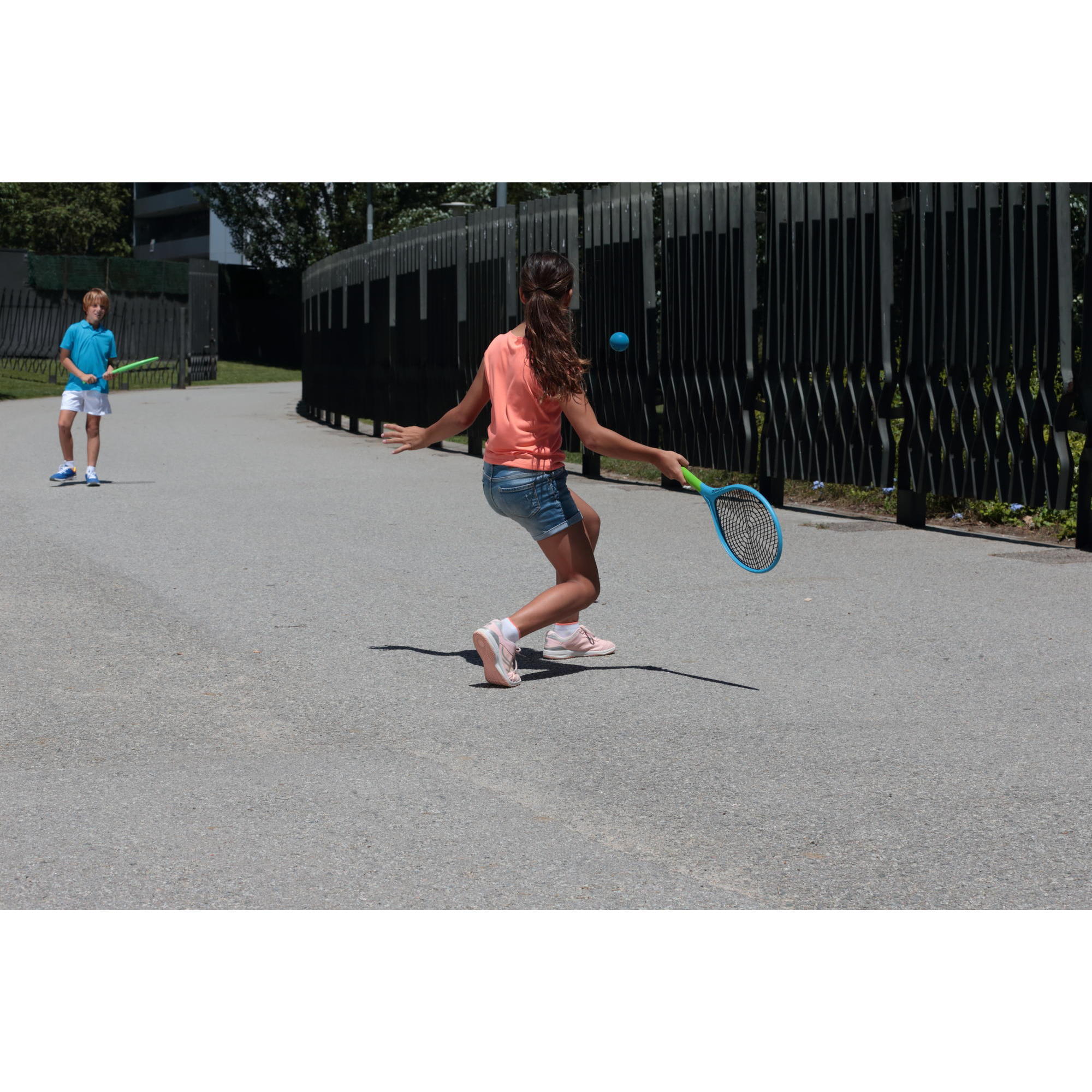 SET FUNYTEN BLUE GREEN 2 RACKETS AND 1 BALL