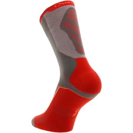 Crvene visoke čarape za planinarenje MH 520 (2 para)