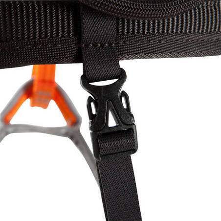 CLIMBING AND MOUNTAINEERING HARNESS BLACK GREY