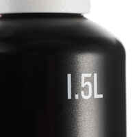 בקבוק אלומיניום לטיולים 500 עם מכסה לפתיחה מהירה - 1.5 ליטרים, שחור