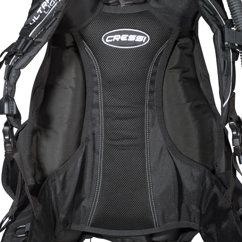 Ultralight SCUBA diving travel buoyancy vest Decathlon