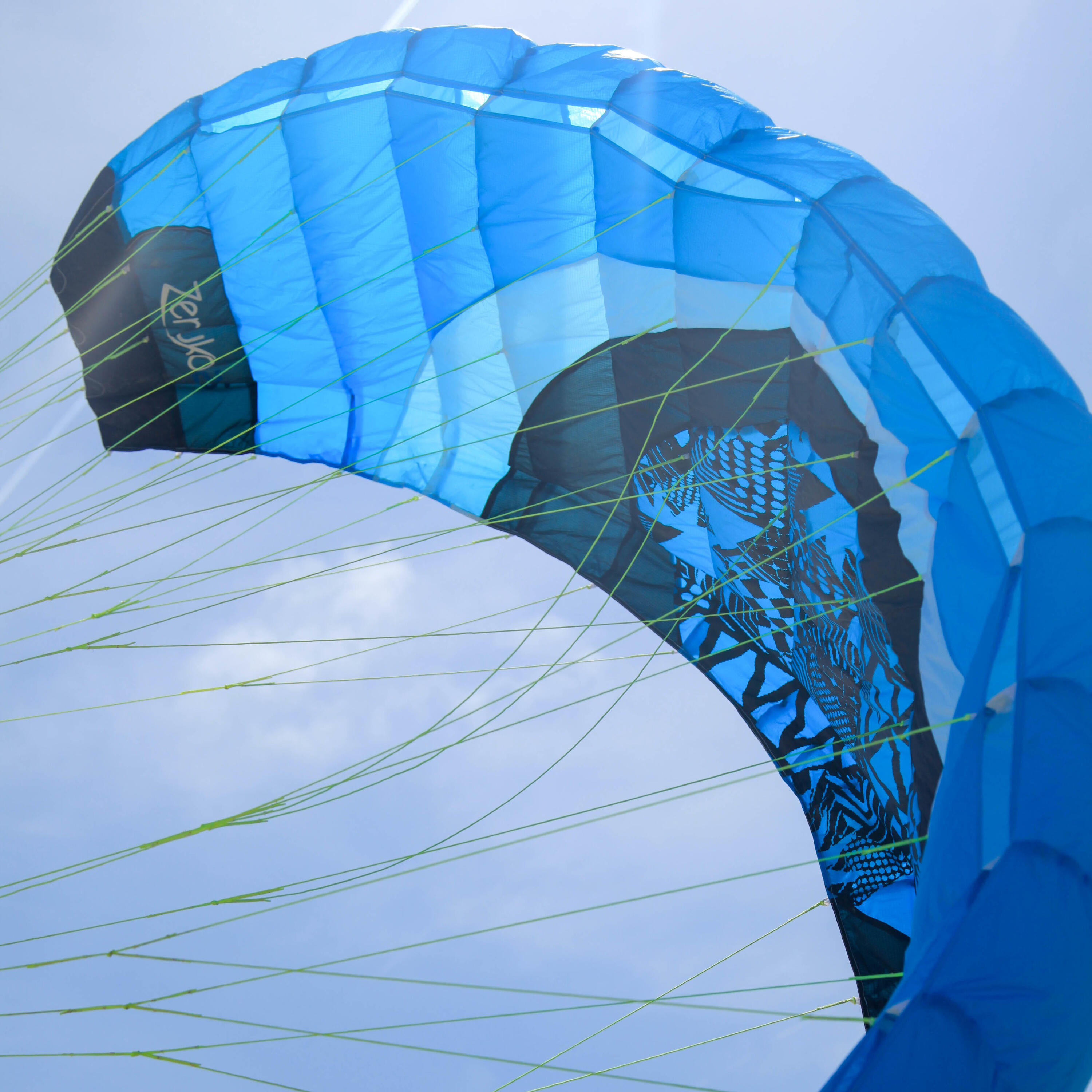 Zeruko Traction Kite 2.5 m2 + Steering Handles - Blue 3/7