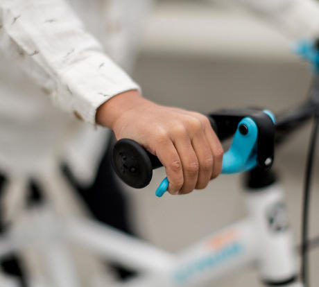Jeu pour enfant pour apprendre à faire du vélo freiner - Conseils Sport DECATHLON Jeu pour enfant pour apprendre à faire du vélo freiner - Conseils Sport DECATHLON