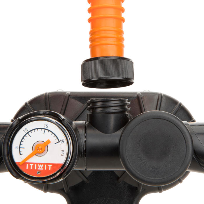 POMPE A MAIN STAND UP PADDLE HAUTE PRESSION 20 PSI TRIPLE ACTION NOIR ORANGE Itiwit Decathlon POMPE A MAIN STAND UP PADDLE HAUTE PRESSION 20 PSI TRIPLE ACTION NOIR ORANGE Itiwit Decathlon