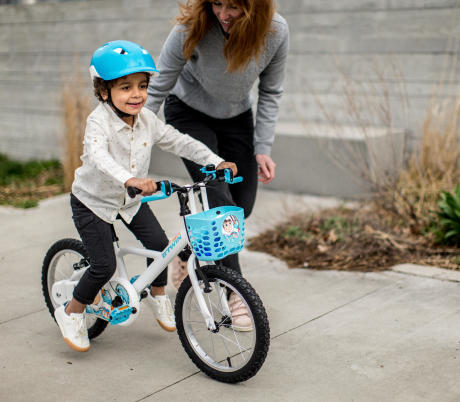 Jeu pour enfant pour apprendre à faire du vélo trajectoire - Conseils Sport DECATHLON Jeu pour enfant pour apprendre à faire du vélo trajectoire - Conseils Sport DECATHLON