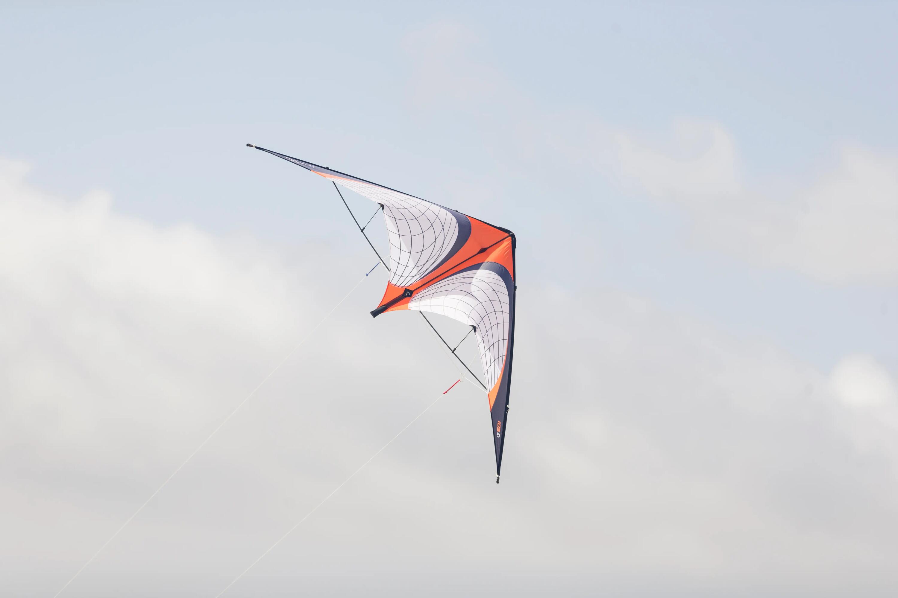 R201 Stunt Kite with Carbon Tubes. 4/30