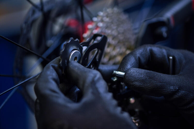 Changement d'un dérailleur ou de galets de dérailleur