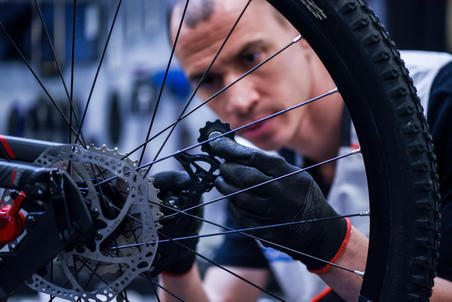 Changement d'un dérailleur ou de galets de dérailleur