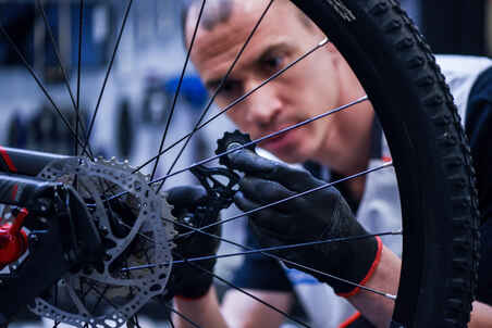 Derailleur or Jockey Wheels Replacement