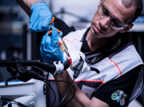 BLEED-ROCKRIDER-MOUNTAIN-BIKE-BRAKES BLEED-ROCKRIDER-MOUNTAIN-BIKE-BRAKES