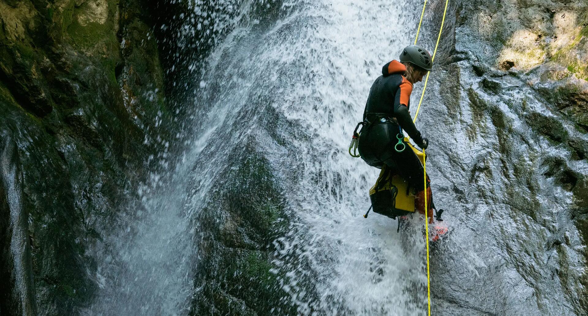 benefício 1 canyoning
