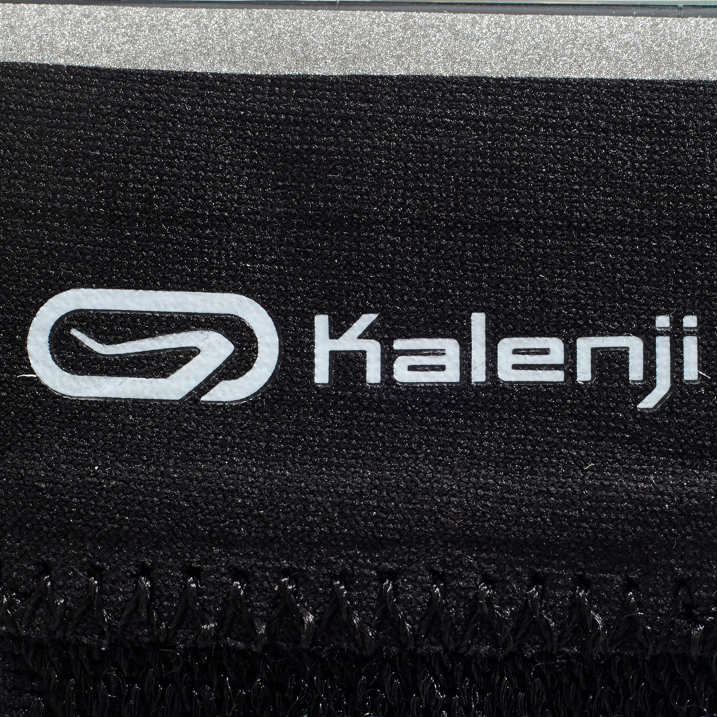 NOSAČ ZA PAMETNI TELEFON OKO RUKE ZA TRČANJE CRNI