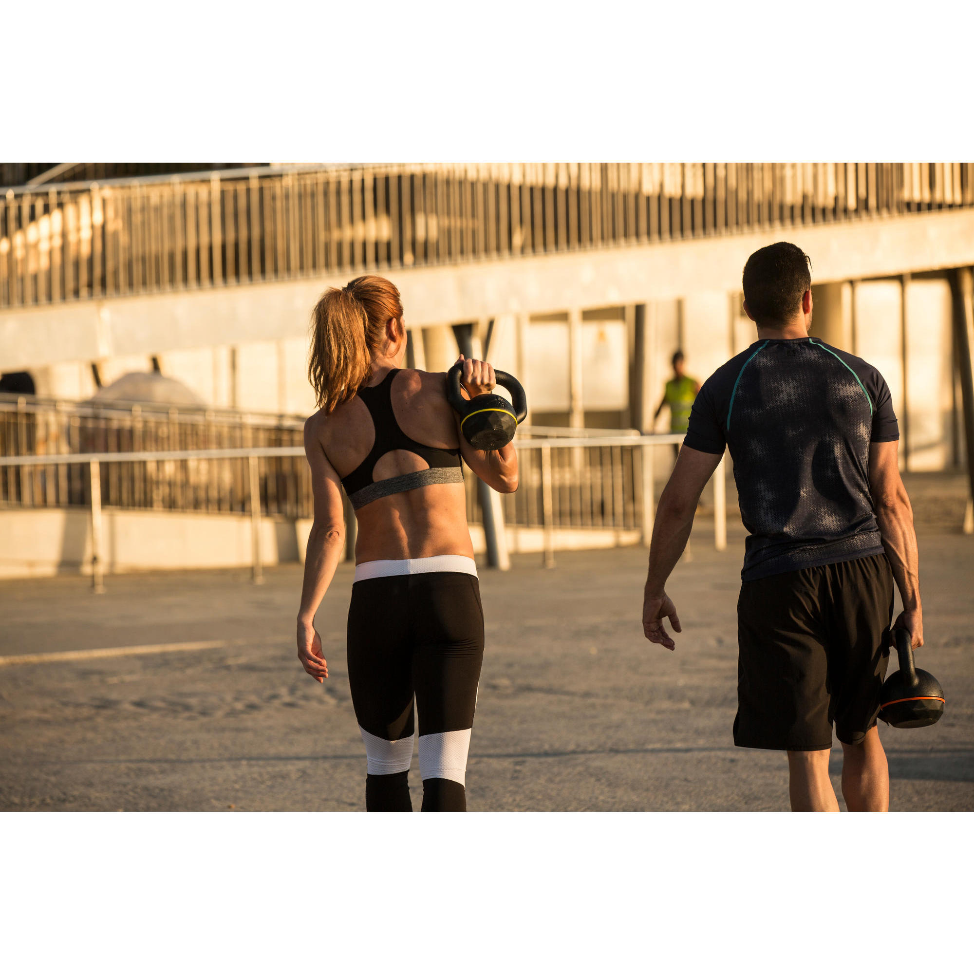 Гиря Kettlebell – 8 кг  DOMYOS