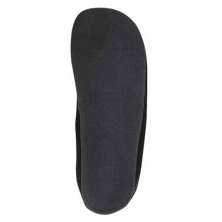 BODYBOARDING AND SURFING SOCKS 2 MM Neoprene 100 - BLACK