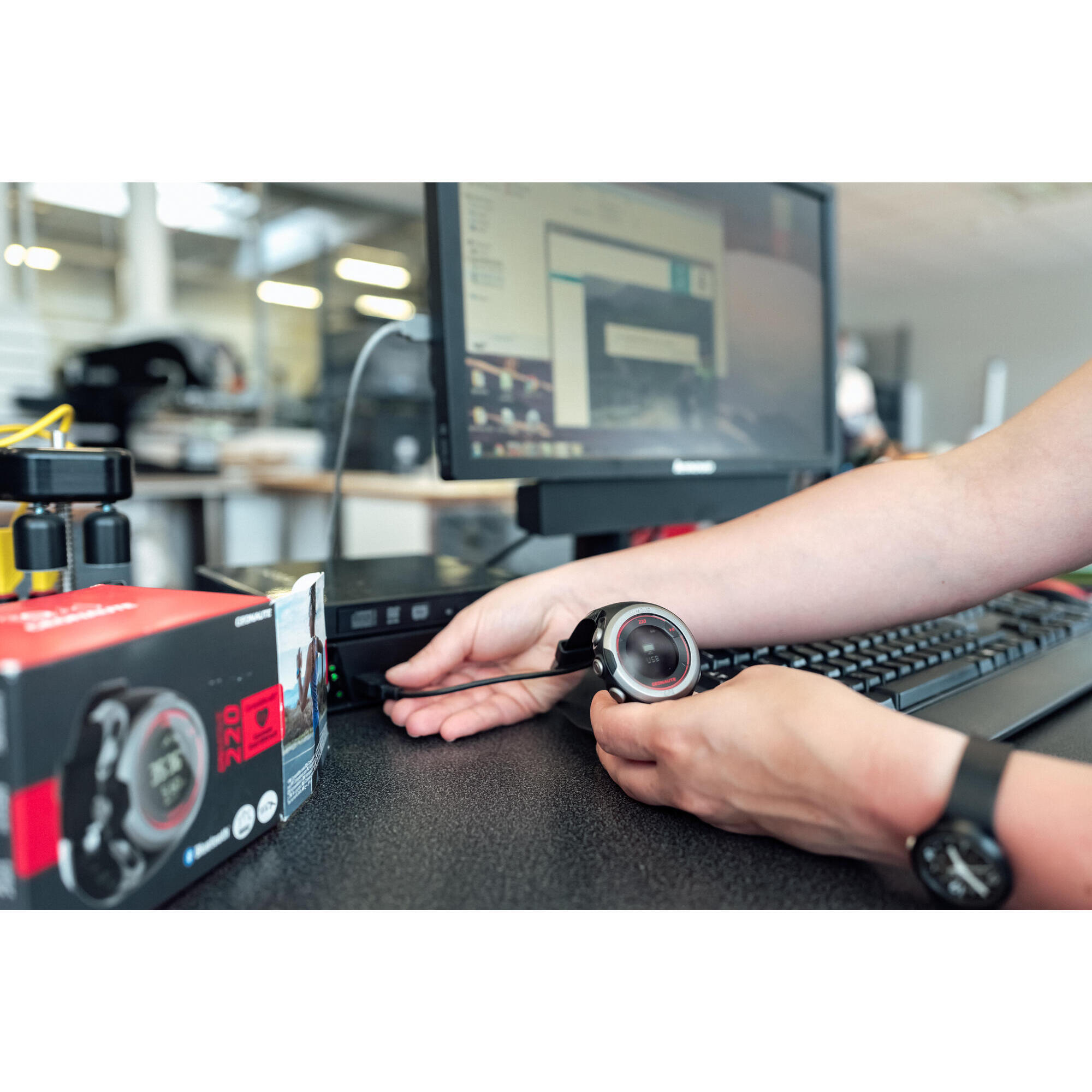 Mise à jour du micrologiciel des montres et accessoires électroniques - WORKSHOP