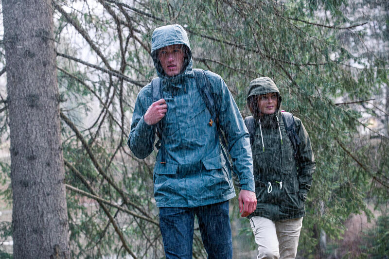 Comment choisir une veste de randonnée imperméable ?
